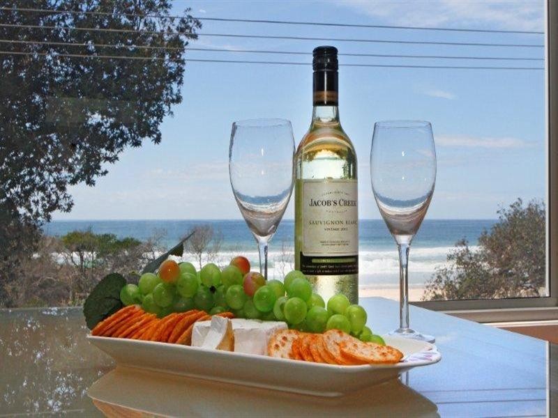 21 Pacific Parade, Old Bar NSW 2430