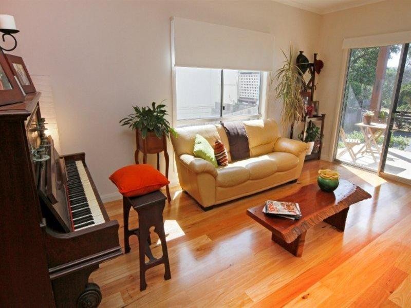 21 Pacific Parade, Old Bar NSW 2430