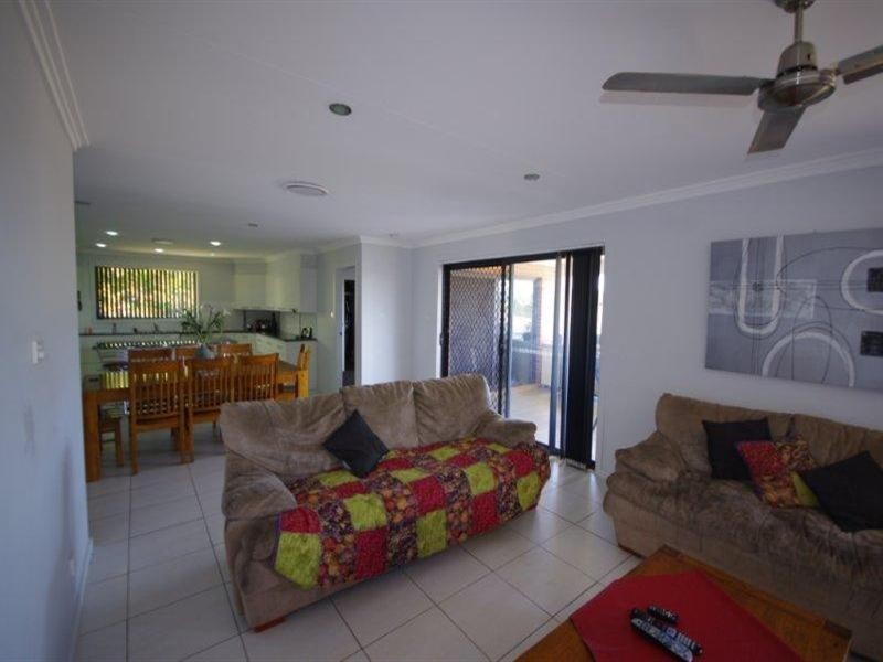 7 Ellenora Circuit, Wingham NSW 2429