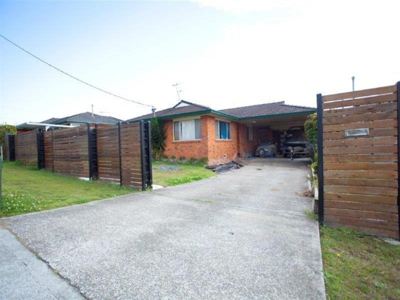 11 McLaughlin Avenue, Taree NSW 2430