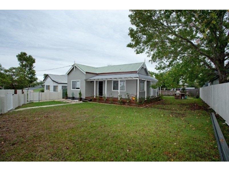 129 High Street, Taree NSW 2430