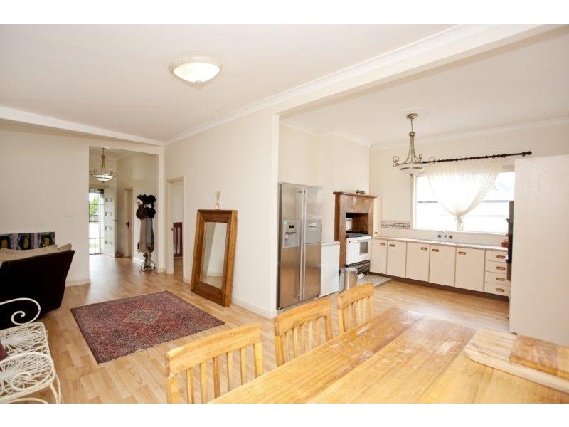 129 High Street, Taree NSW 2430