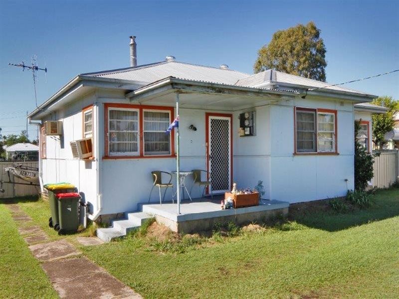 14 Deb Street, Taree NSW 2430