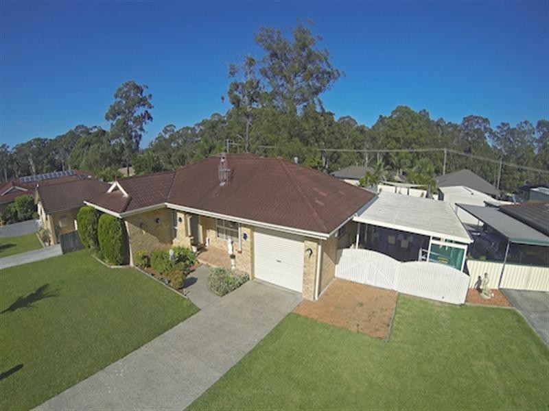 10 Robusta Parade, Taree NSW 2430