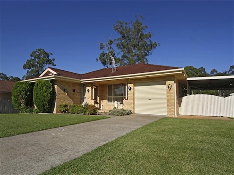 10 Robusta Parade, Taree NSW 2430