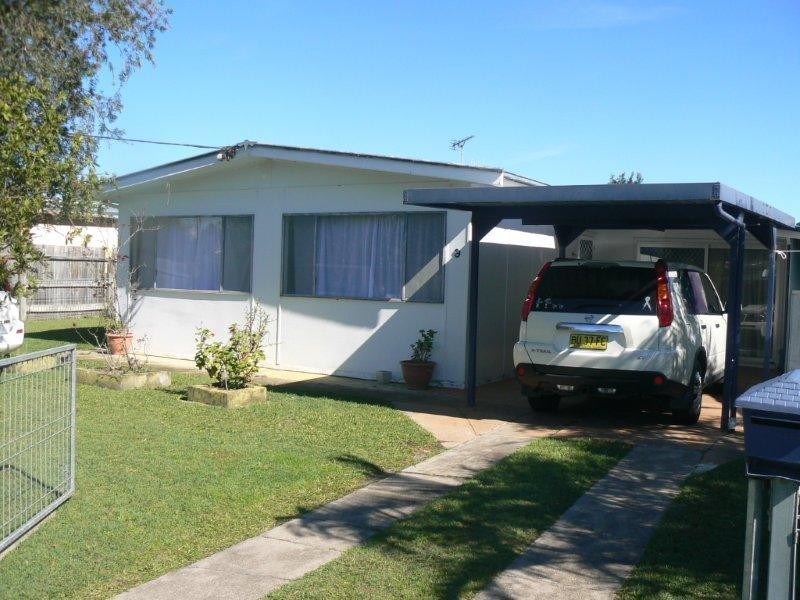 9 Arthur Avenue, Taree NSW 2430