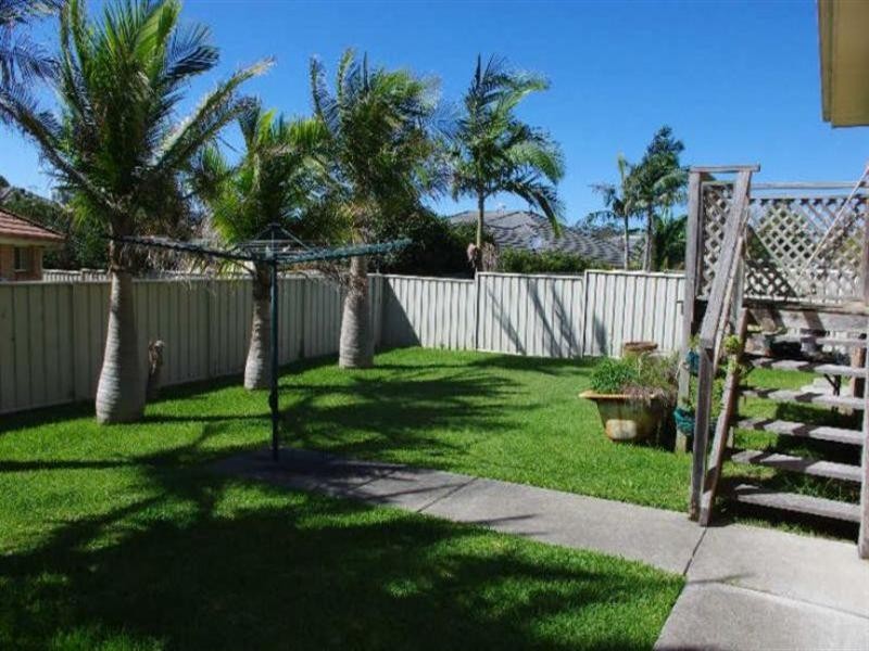 36 Medowie Road, Old Bar NSW 2430