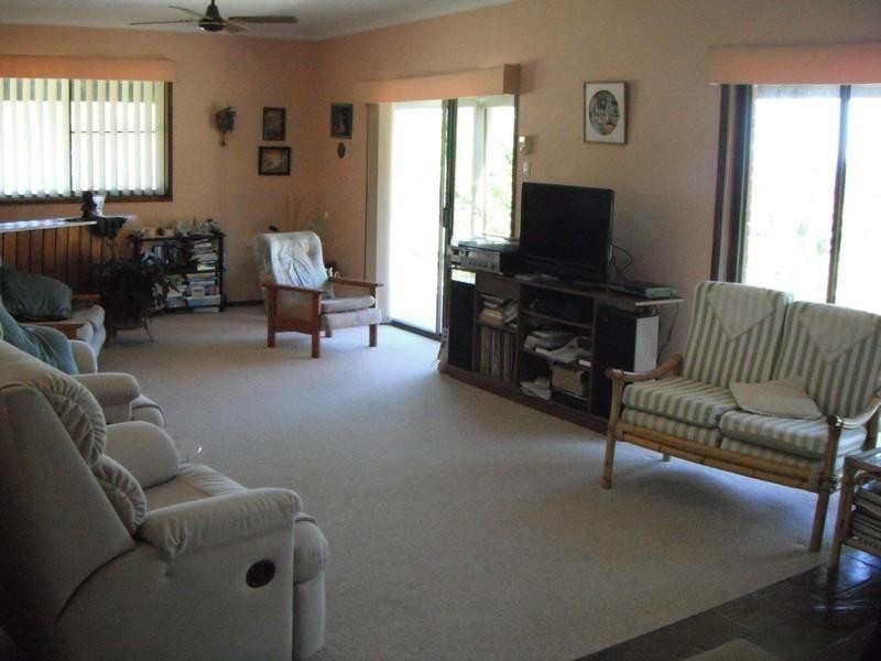 347 Careys Road, Hillville NSW 2430