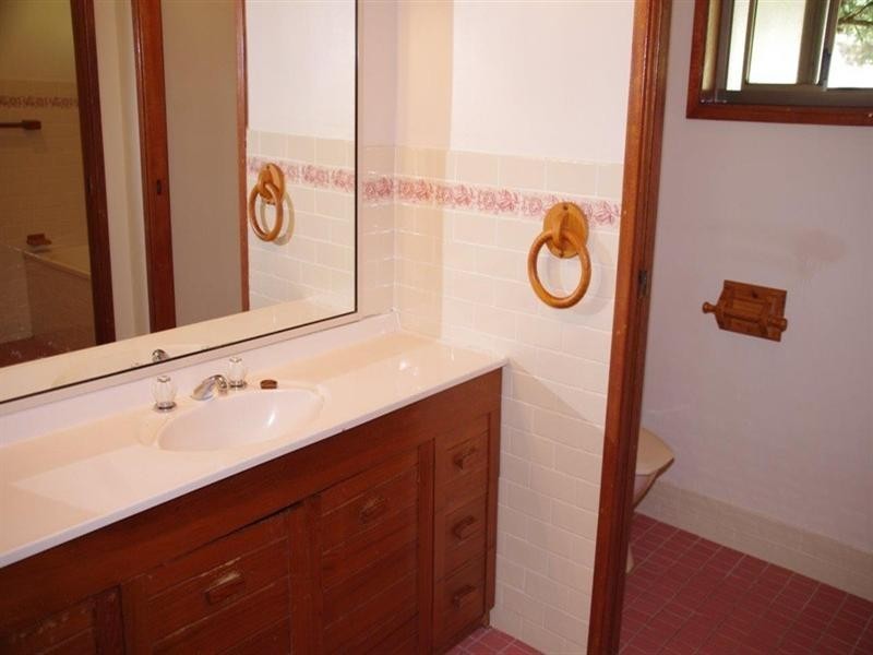 347 Careys Road, Hillville NSW 2430