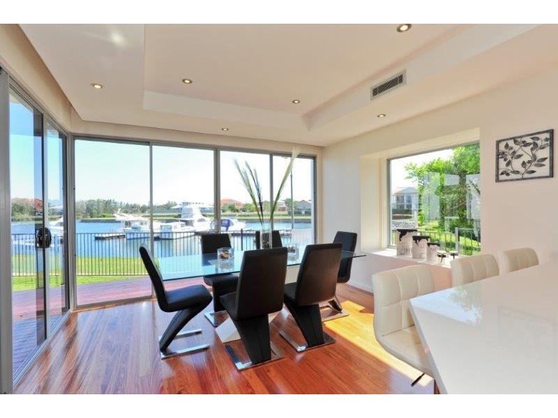 14/4-6 Electra Parade, Harrington NSW 2427