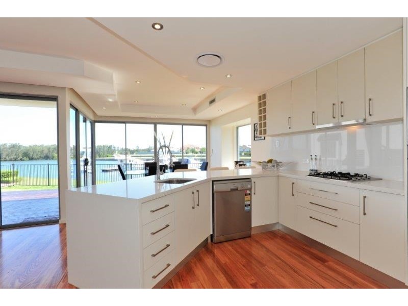 14/4-6 Electra Parade, Harrington NSW 2427