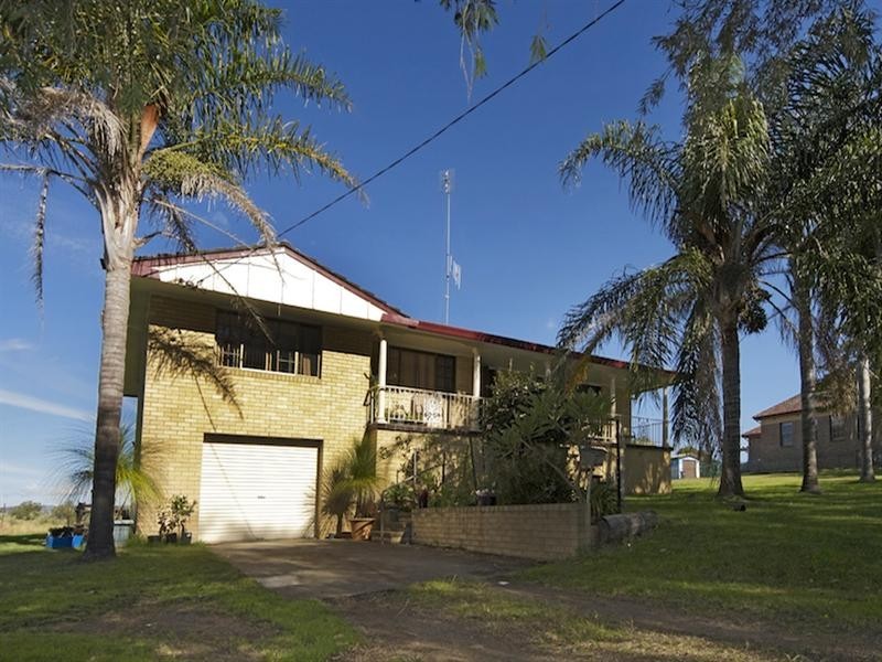 2 Farquhar Street, Wingham NSW 2429