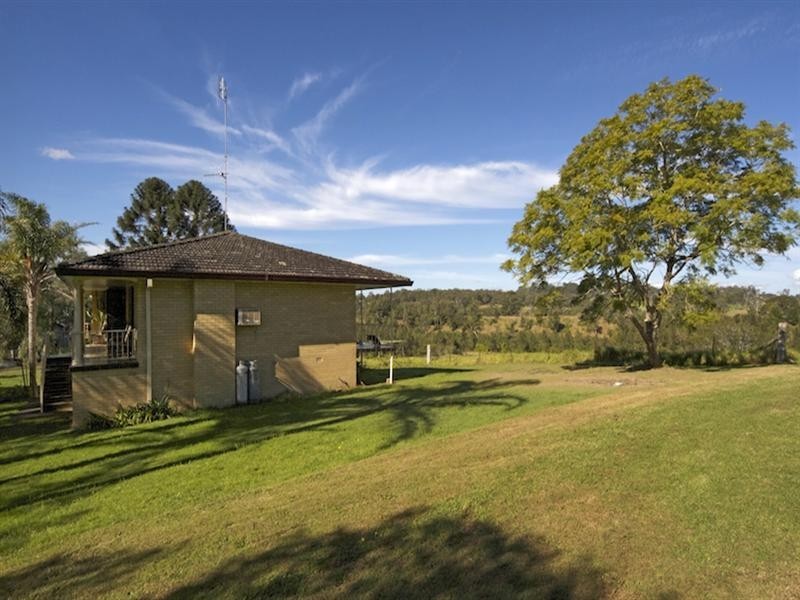 2 Farquhar Street, Wingham NSW 2429