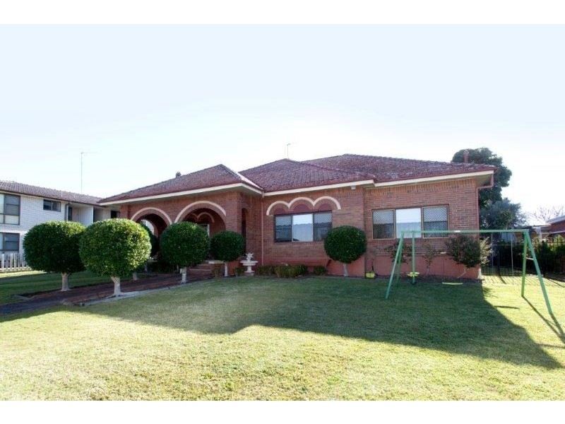 25 River Street, Taree NSW 2430