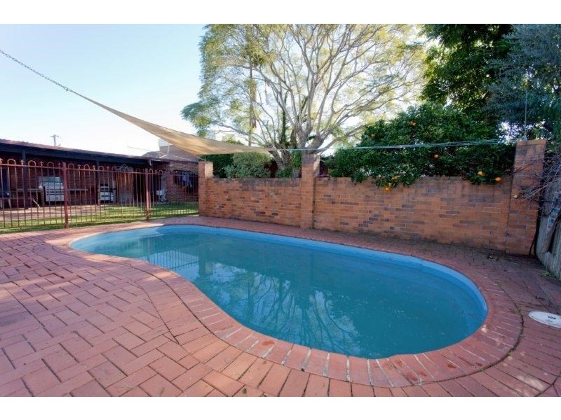 25 River Street, Taree NSW 2430