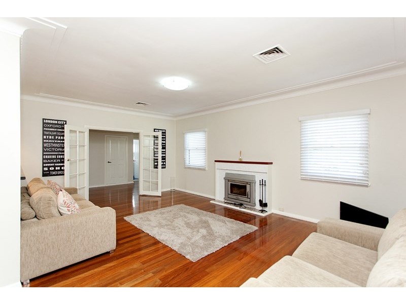 1 Bayview Crescent, Taree NSW 2430
