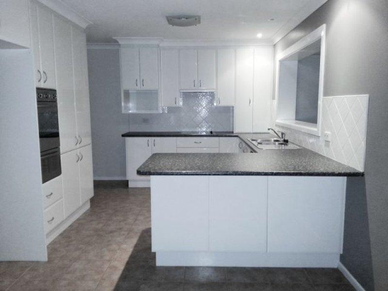 27 Hickory Crescent, Taree NSW 2430