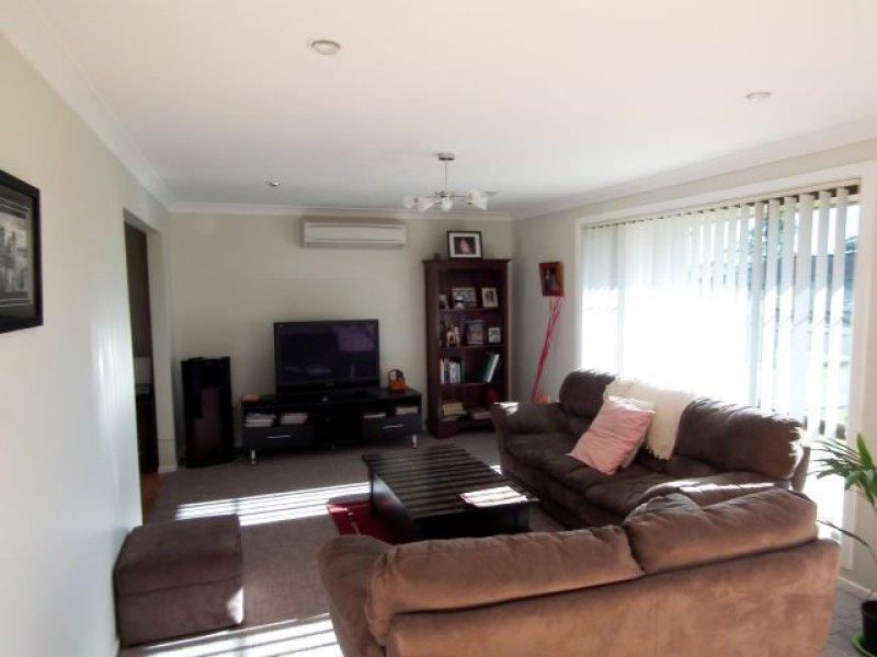 27 Hickory Crescent, Taree NSW 2430