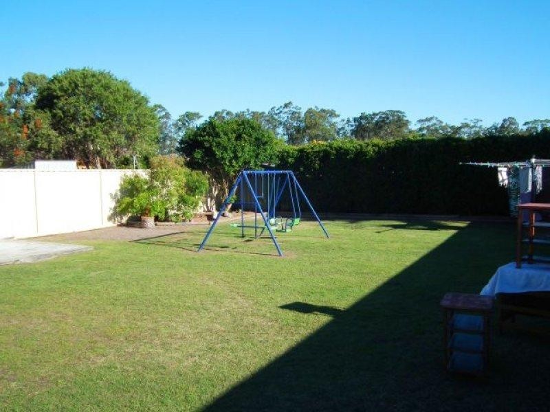 27 Hickory Crescent, Taree NSW 2430