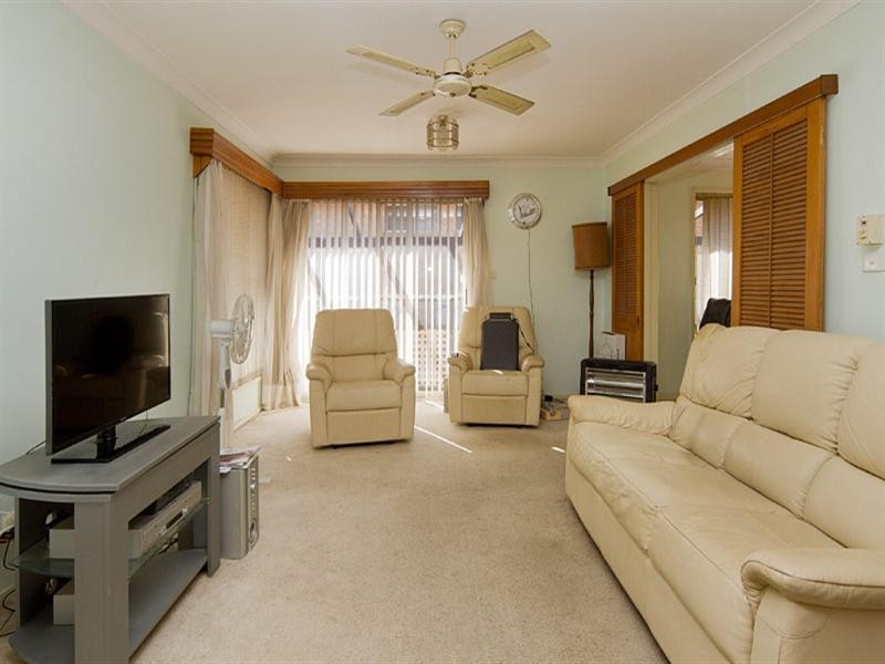 32 Molong Road, Old Bar NSW 2430