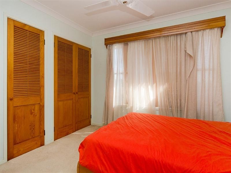 32 Molong Road, Old Bar NSW 2430