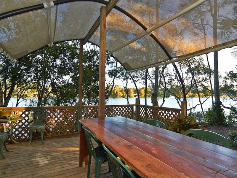 24 Cowans Lane, Oxley Island NSW 2430