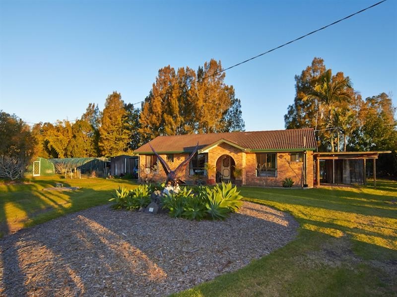 24 Cowans Lane, Oxley Island NSW 2430