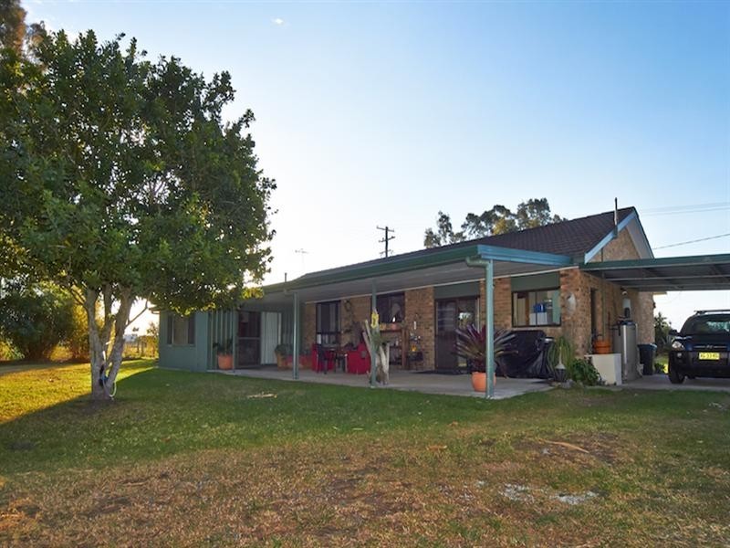 24 Cowans Lane, Oxley Island NSW 2430