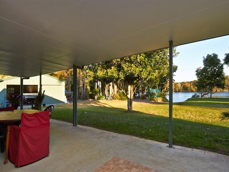 24 Cowans Lane, Oxley Island NSW 2430