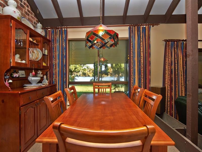 24 Cowans Lane, Oxley Island NSW 2430