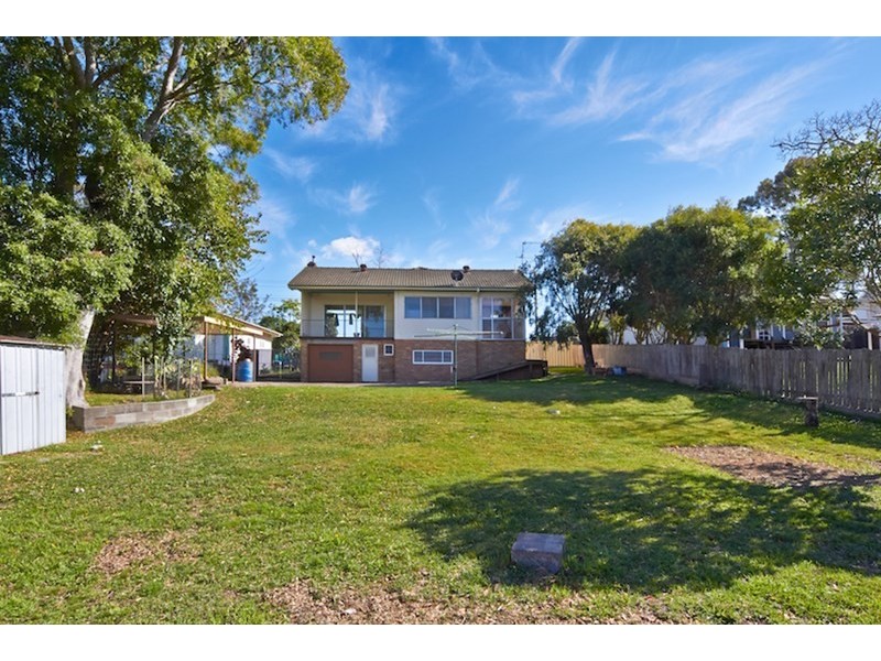 24 Edinburgh Drive, Taree NSW 2430