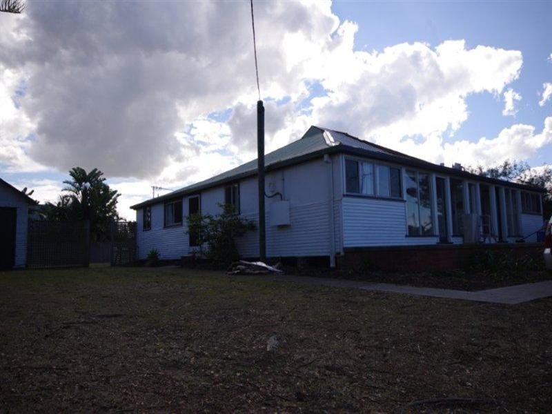 2/23-27 Lewis Street, Old Bar NSW 2430