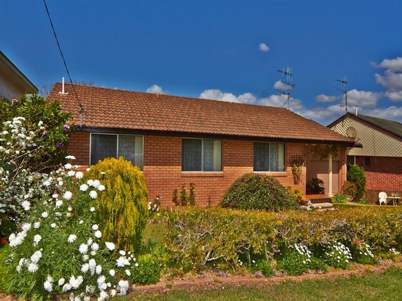 47 Bayview Crescent, Taree NSW 2430