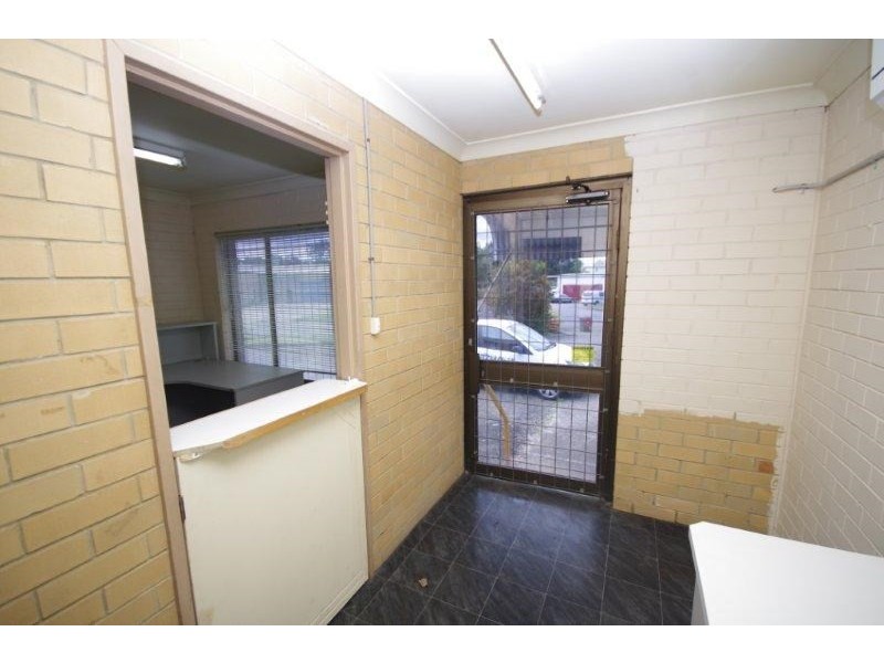 15 Elizabeth Aveune, Taree NSW 2430