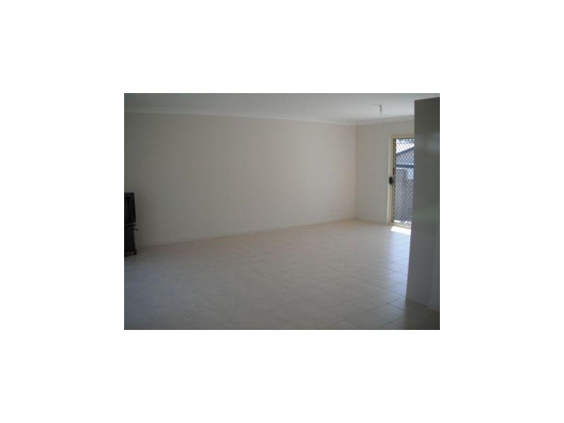6 Kestrel Avenue, Old Bar NSW 2430