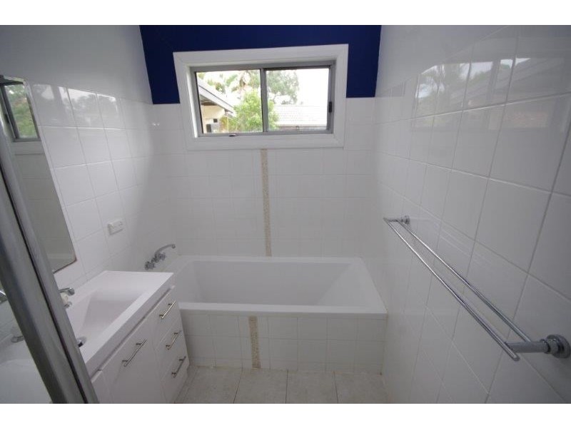 60 Bayview Crescent, Taree NSW 2430