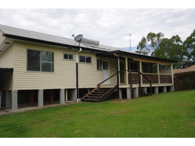 60 Bayview Crescent, Taree NSW 2430