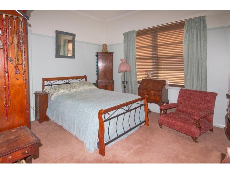 79 High Street, Taree NSW 2430