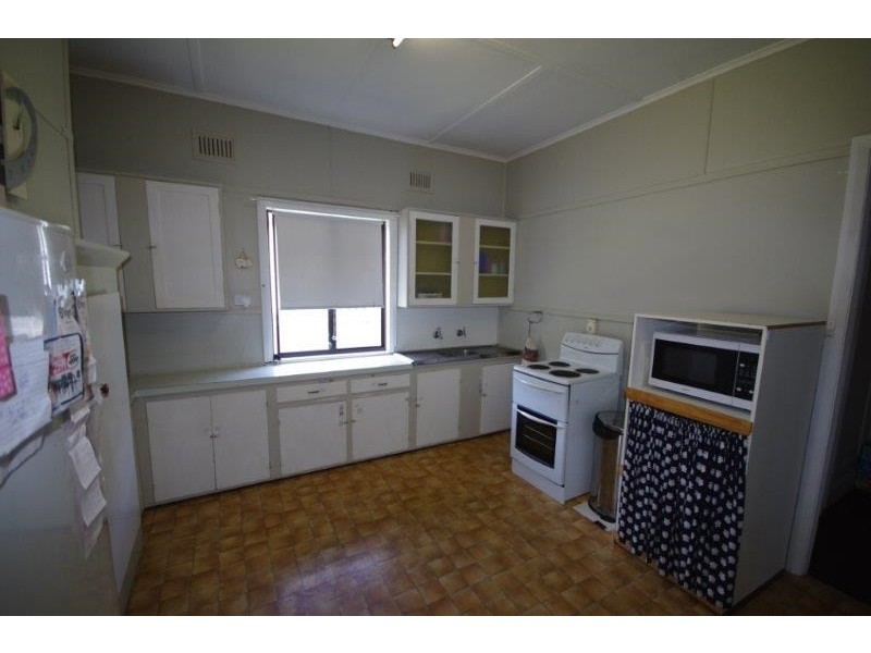 31 Pitt Street, Taree NSW 2430