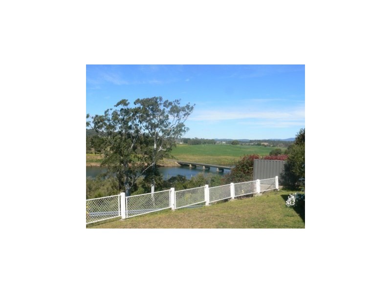 5 Lobban Road, Wingham NSW 2429