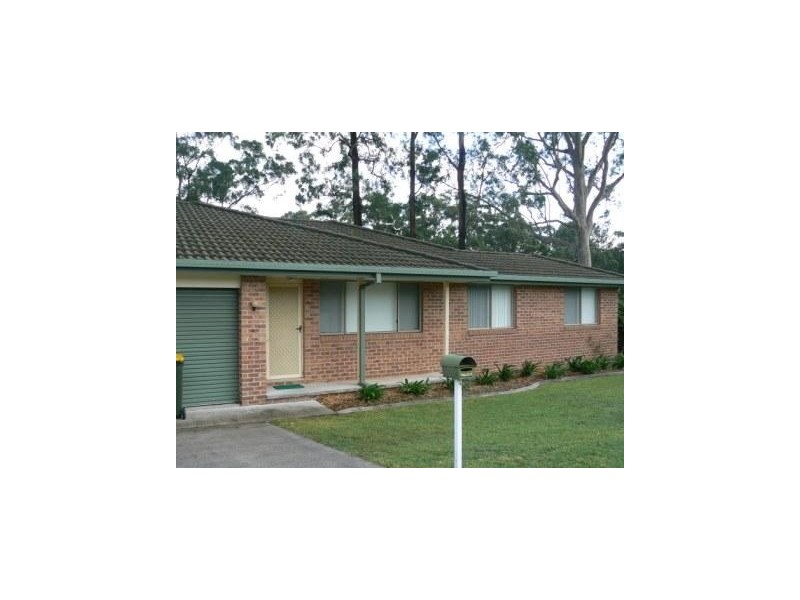 2/2 Rosewood Crescent, Taree NSW 2430