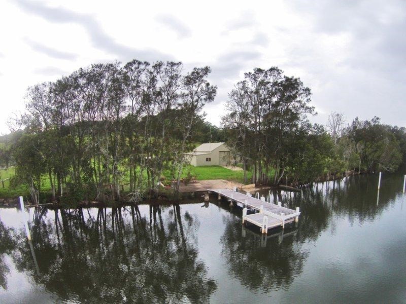 31 Riverview Road, Mitchells Island NSW 2430