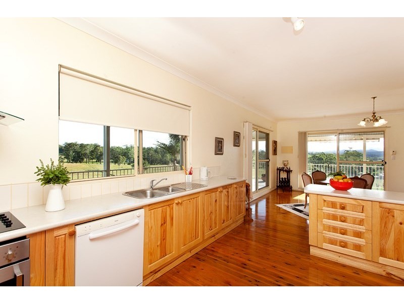 8 Hogans Road, Taree NSW 2430