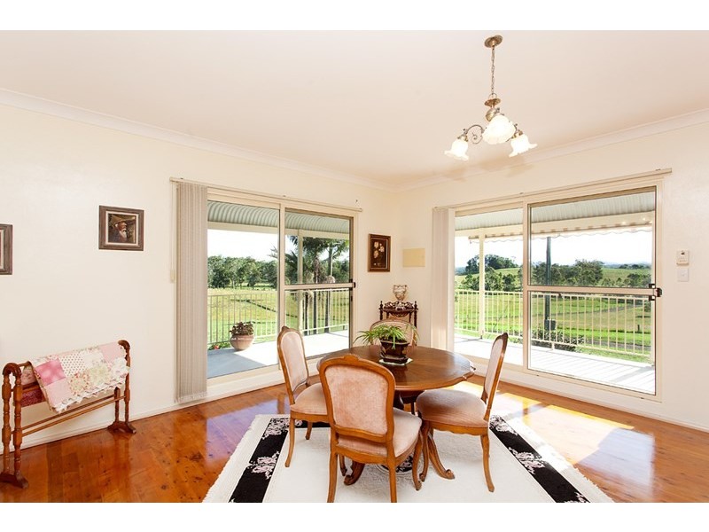 8 Hogans Road, Taree NSW 2430