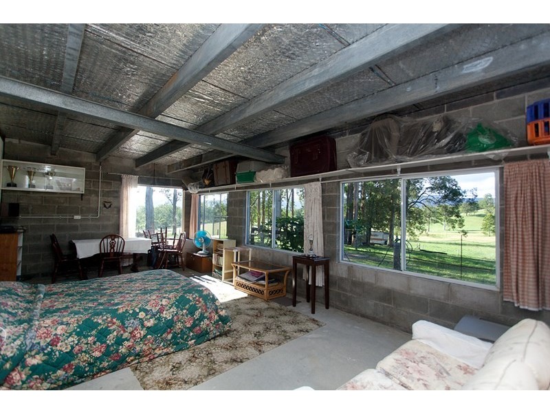 8 Hogans Road, Taree NSW 2430