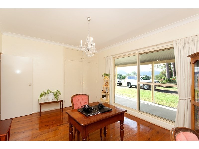 8 Hogans Road, Taree NSW 2430