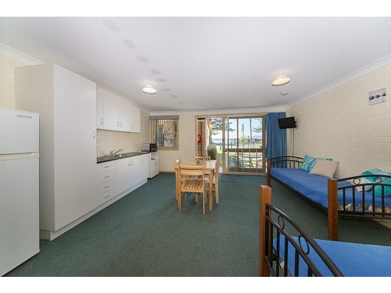 4/91 Main Street, Manning Point NSW 2430