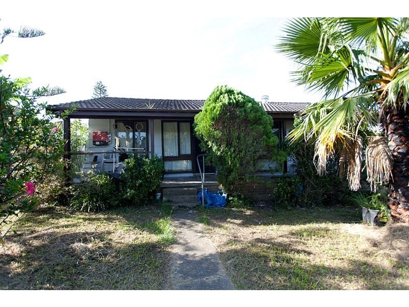 25 Valerie Street, Taree NSW 2430