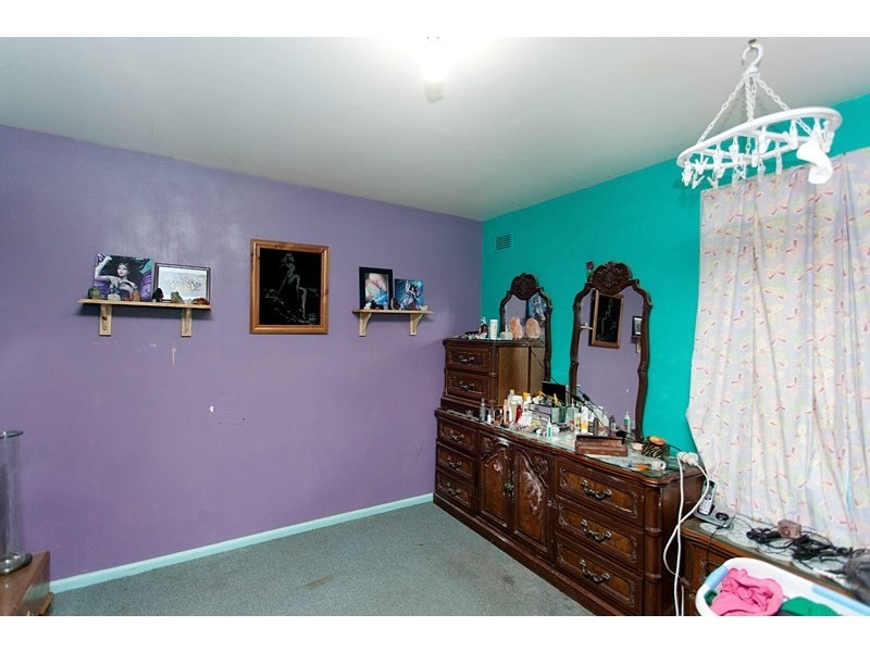 25 Valerie Street, Taree NSW 2430