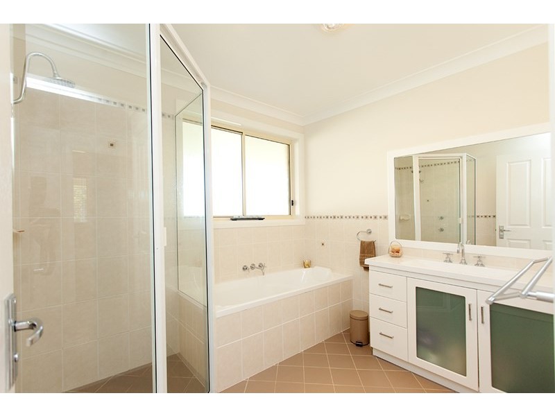 3 Clare Place, Taree NSW 2430